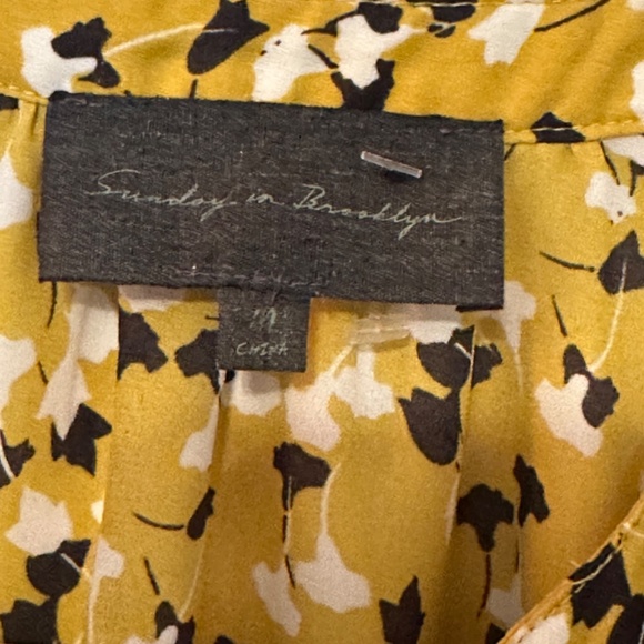 Sunday in Brookland Yellow Sleeveless bottom tank M - Picture 2 of 3